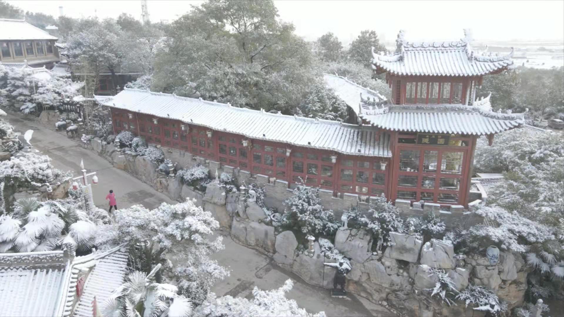 兴平：雪后马嵬驿 银装素裹别样风姿