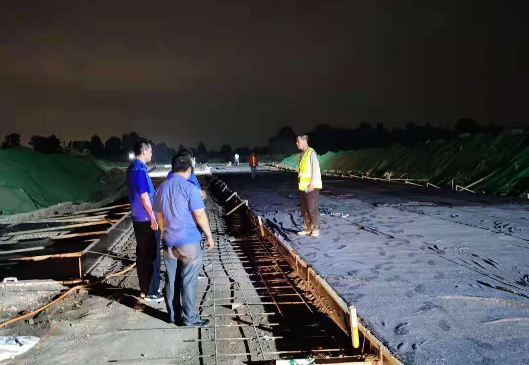 秦都區(qū)馬莊街道開展夜間巡查 確保治污降霾無死角