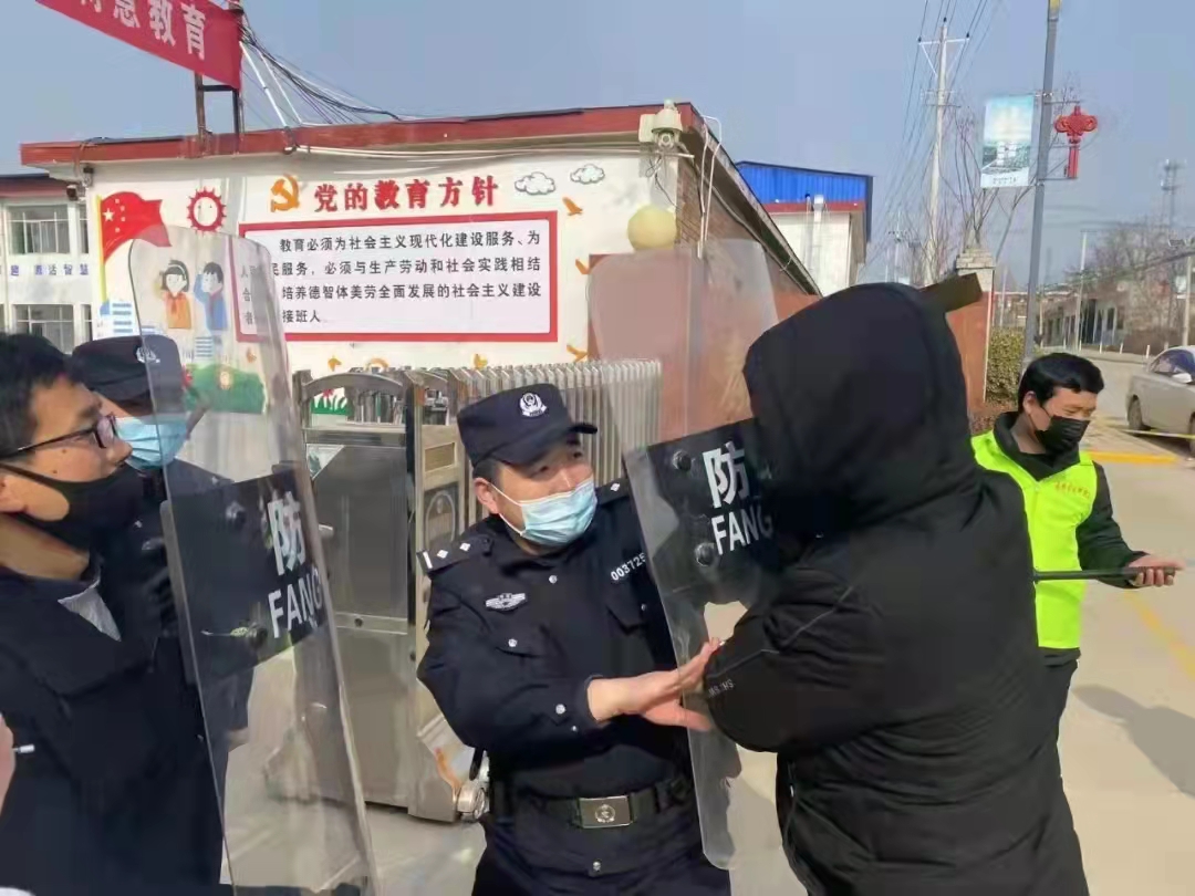 淳化县：公安防暴演练警钟长鸣 共筑平安校园防线