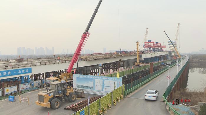 咸陽高新渭河大橋建設穩步推進，預計9月份建成通車！