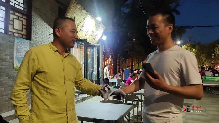 好心人拾金不昧 撿手機物歸原主受稱贊