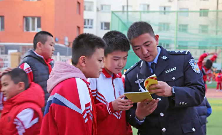 陜西舉辦中小學“法治第一課”普法宣講活動