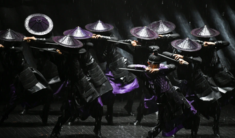 《赳赳大秦》创吉尼斯“最大的剧院舞台”世界纪录