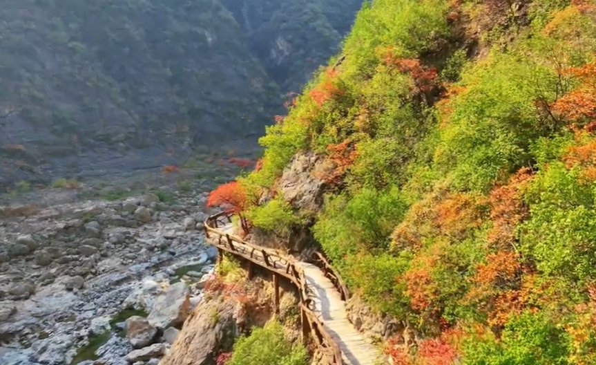 泾阳：在郑国渠与“美拉德”栈道撞了个满怀