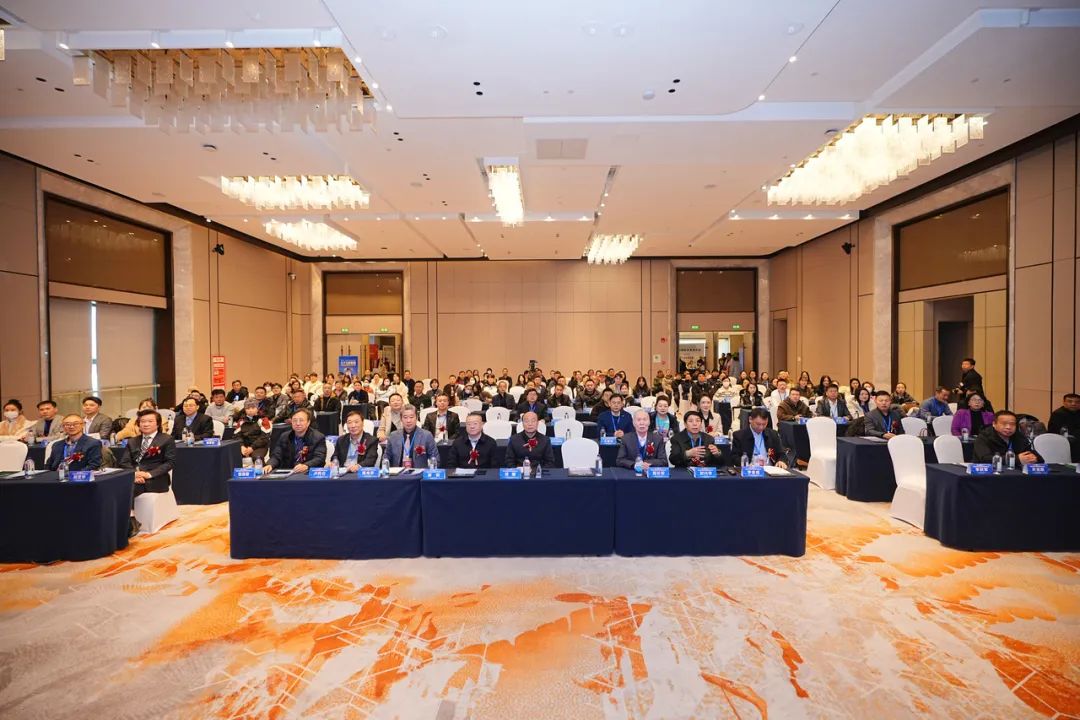 延大咸阳医院：院长封兴华担任西部整形外科联盟副主席、主任黄蕾担任联盟秘书