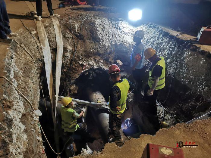 咸阳水务集团开展市政供水管道改迁施工作业