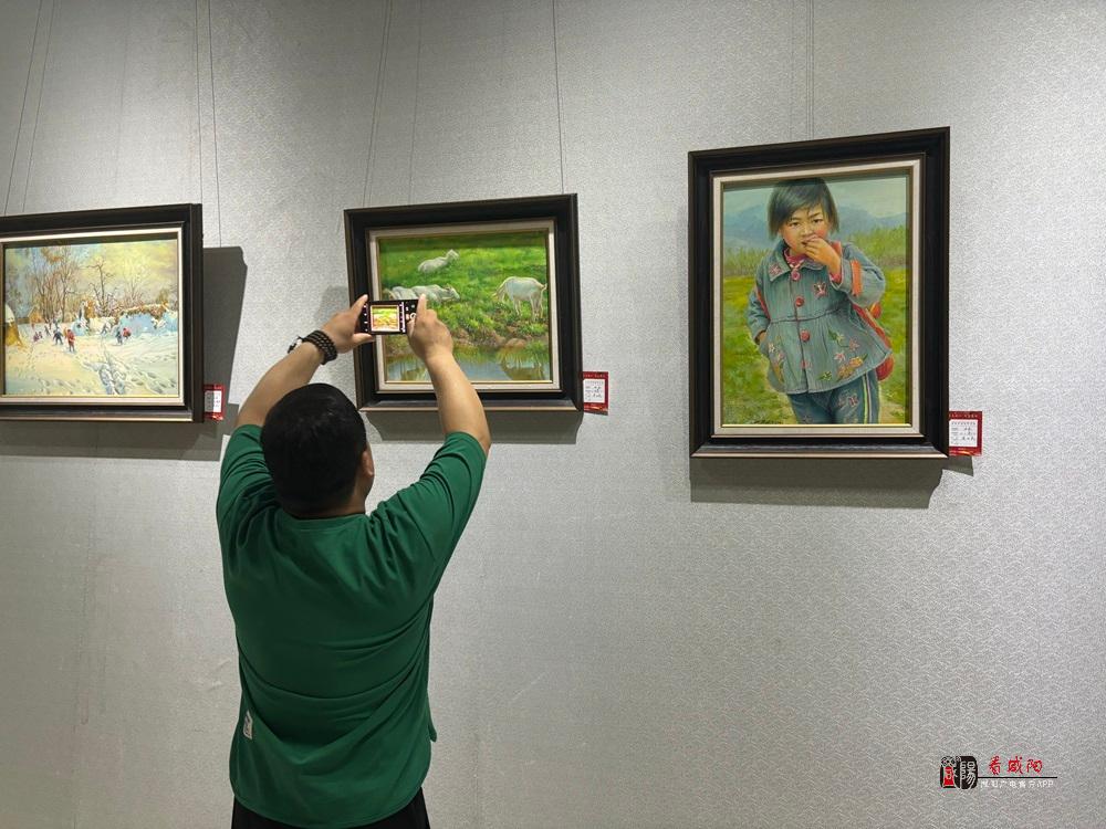 咸阳市纪念毛泽东《在延安文艺座谈会上的讲话》发表82周年油画作品展今日开展