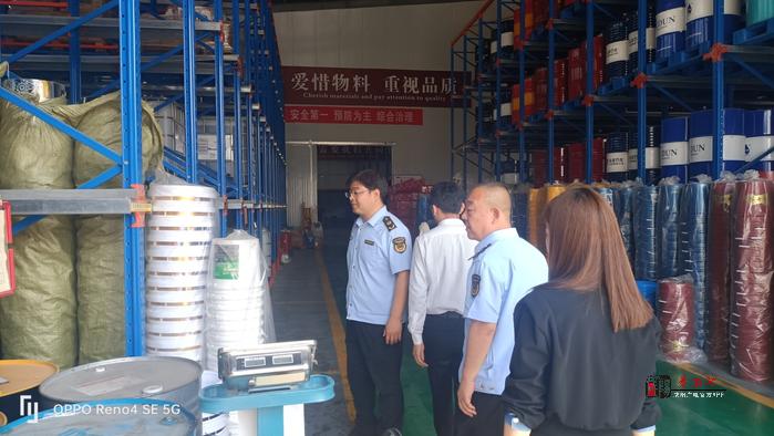 咸阳市市场监管综合执法支队开展机动车润滑油市场专项执法检查