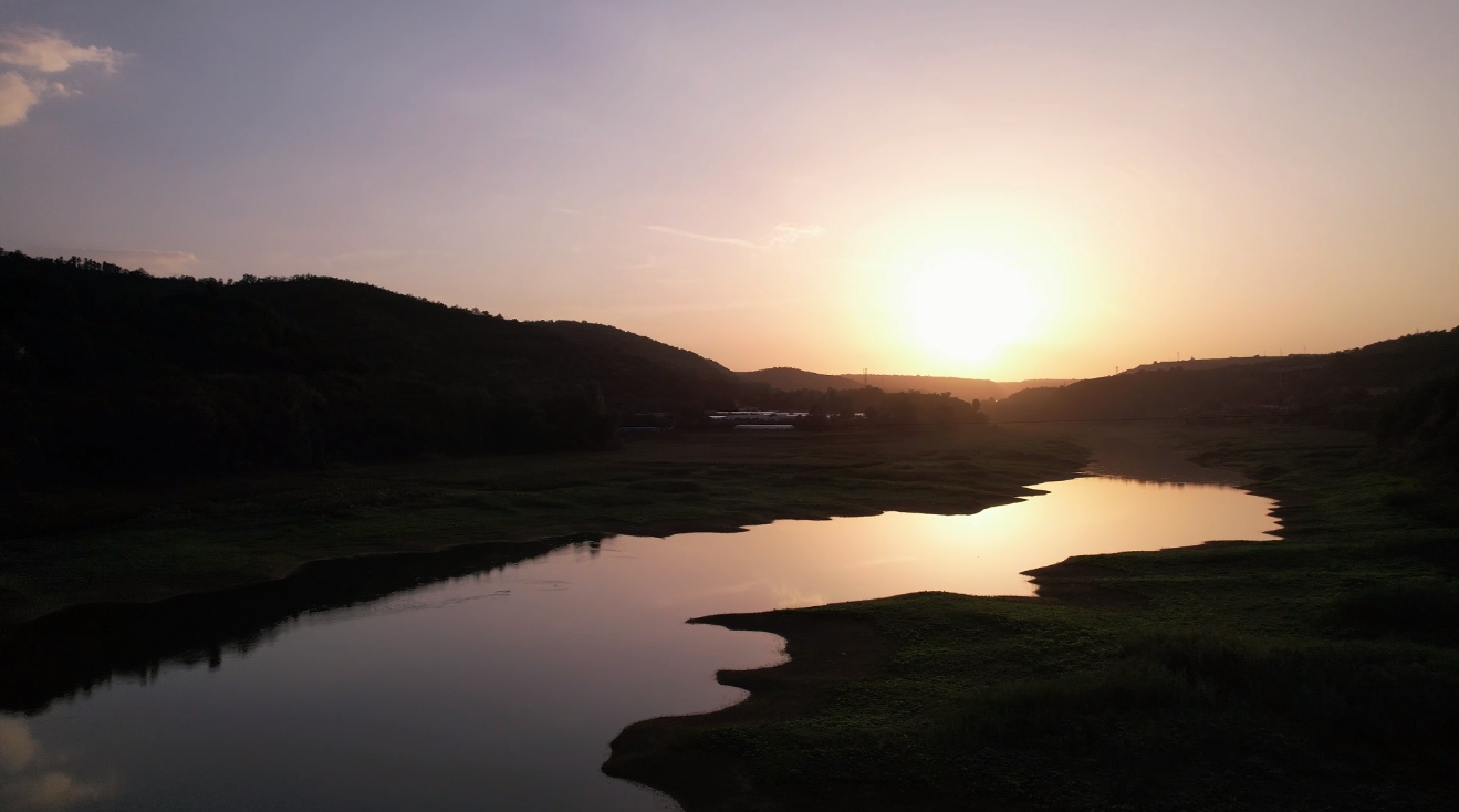 【视频】淳化：落日余晖映晚霞 一抹夕阳美如画