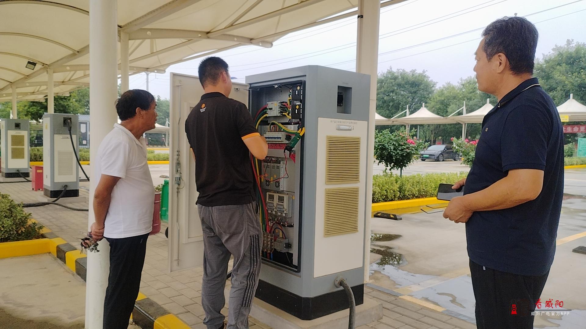 兴平：精心维护城市停车场 助力市民绿色出行