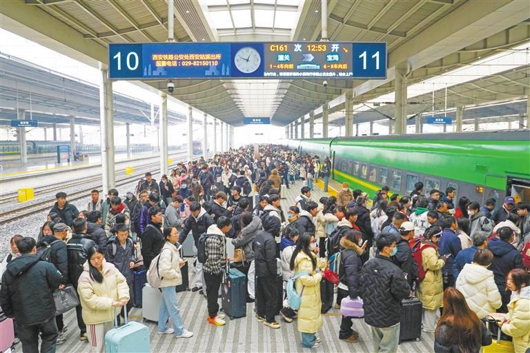 2025年春运收官 刷新纪录！陕西铁路累计发送旅客1741.7万人次