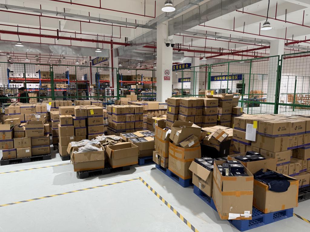 冒牌假货如何成为“海外专柜正品”？