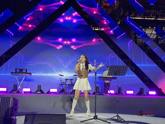山南水北 咸阳很美 | 五一狂欢！清渭楼广场国潮电音盛宴点燃咸阳...