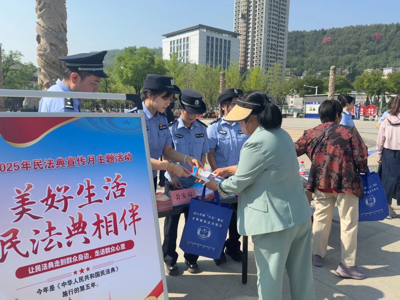 淳化：与“法”同行 “典”亮民心