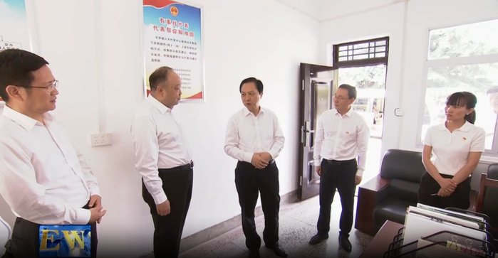 【视频新闻】夏晓中到人大代表联络站开展联系群众活动