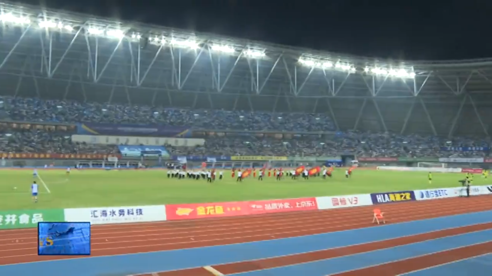 【视频新闻】咸阳助威团千里驰援泰州主场  文旅展演燃动“苏超”赛场