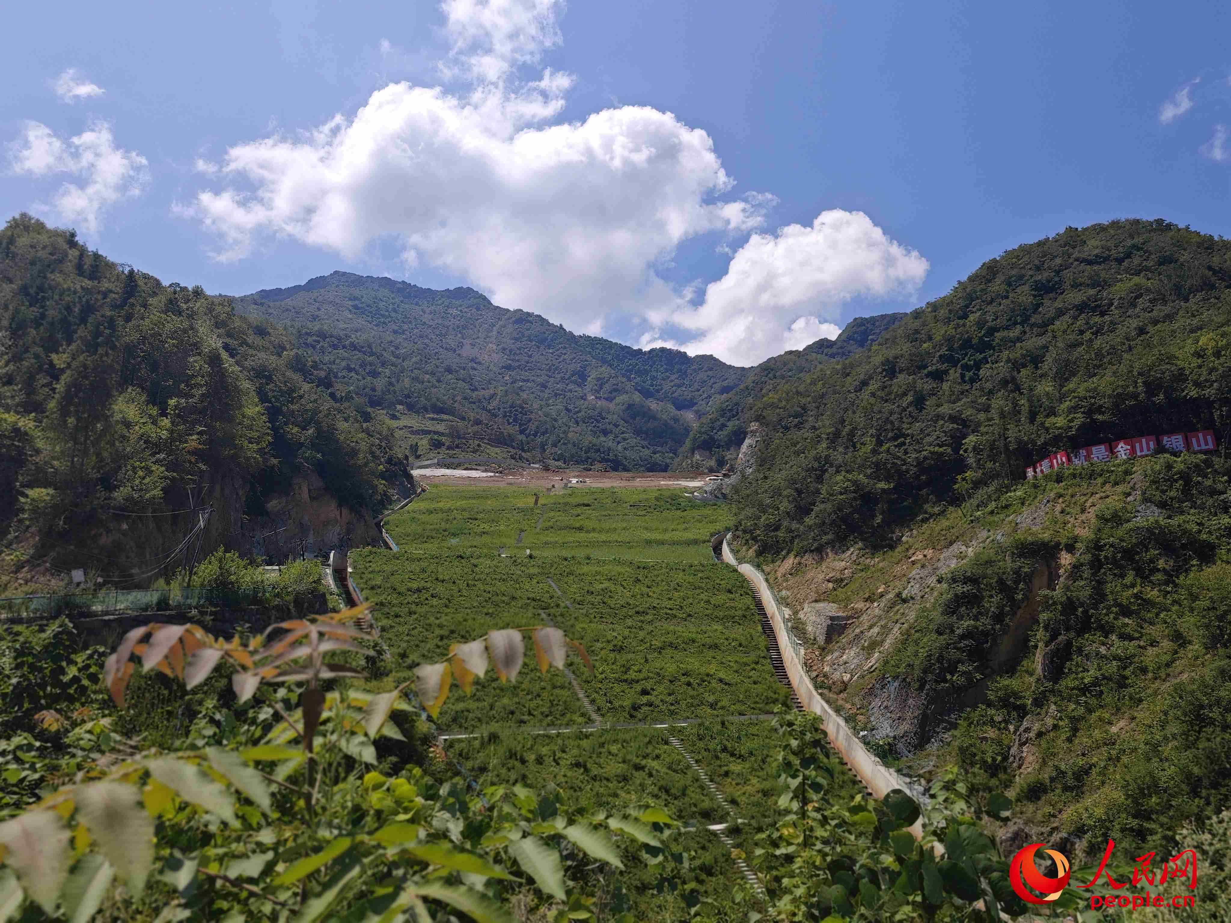 白河，可以拿出来晒了