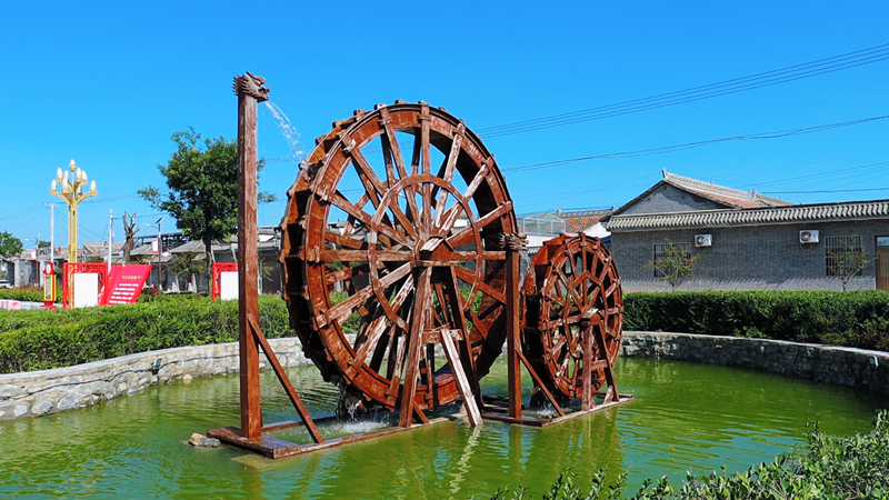 旬邑县土桥镇东曹村：墙绘出圈儿，“绘”出乡村振兴新图景